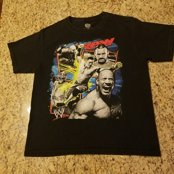 WWE Tee! - Picture 1 of 3